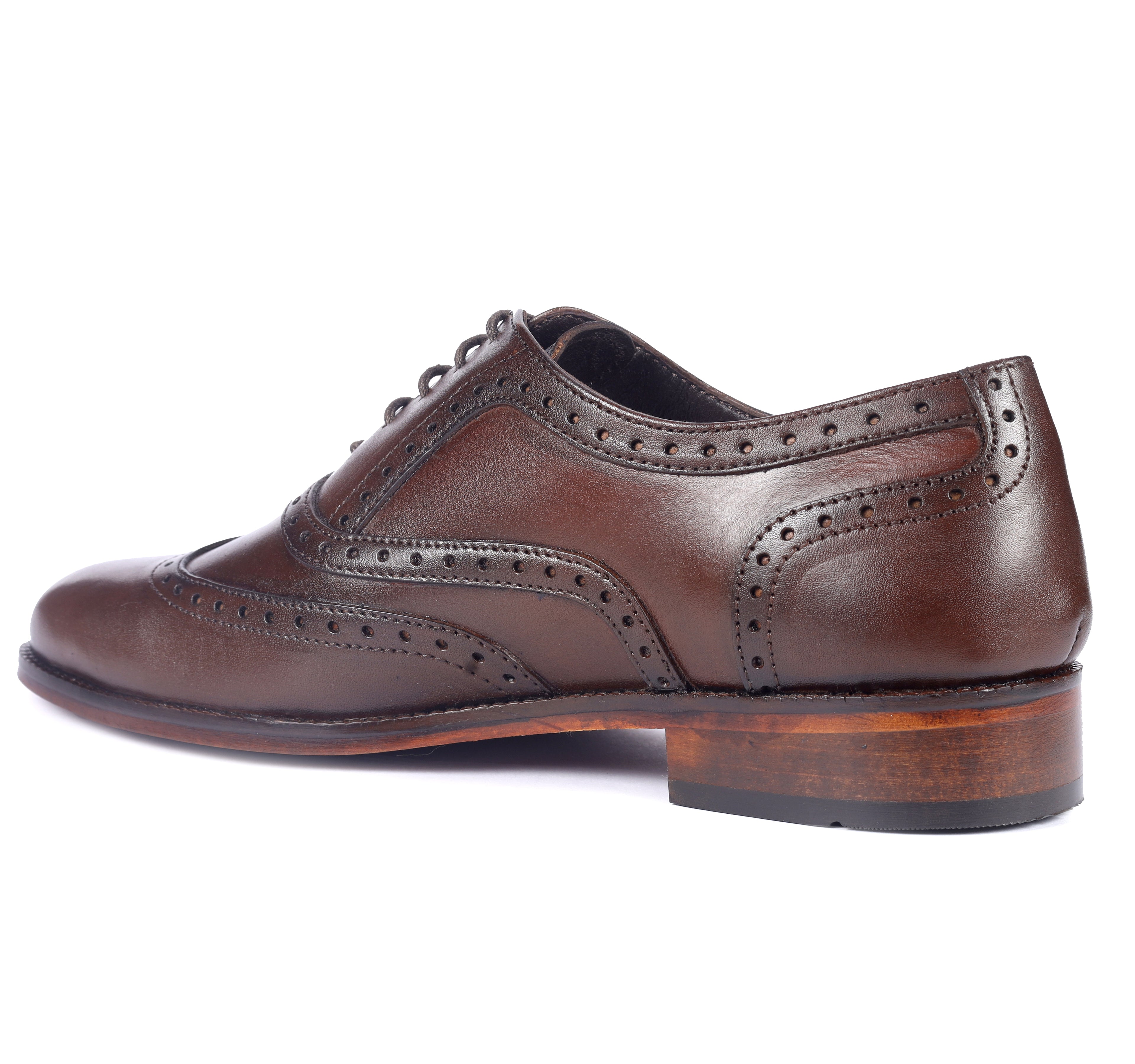 Premium Leather Oxford Dress Shoes – Classic Brown Wingtips